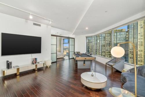Downtown LA with the breathtaking view 2 bedrooms and parking space, Los Angeles (fotografie 3)