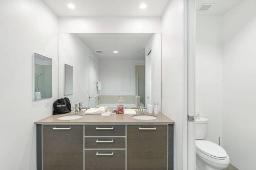 Downtown LA with the breathtaking view 2 bedrooms and parking space, Los Angeles (fotografie 6)