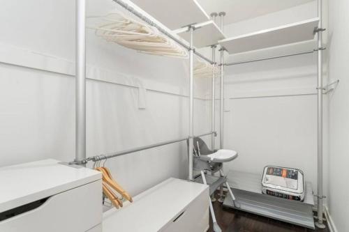 Downtown LA with the breathtaking view 2 bedrooms and parking space, Los Angeles (fotografie 11)