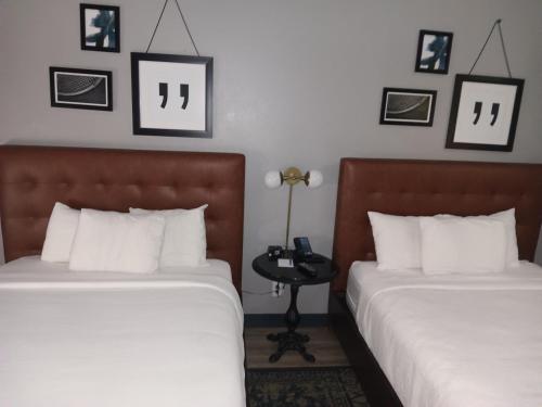 Deluxe Room, Larger Guest room, 2 Queen