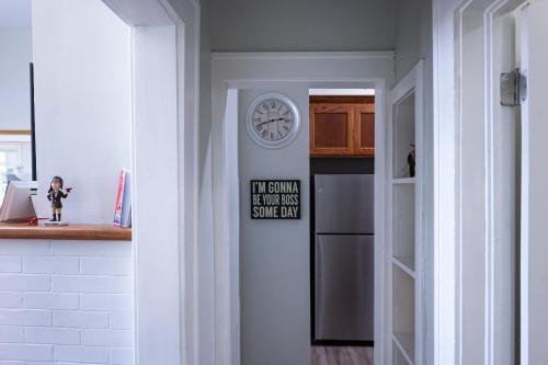 Dual patios, Free Laundry Service, College steps detail