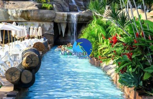 Piazza diRoma Flat - Com Acesso Livre ao diRoma Acqua Park Splash e Silde in Prive das Caldas