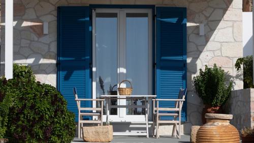 Themonia Studios Kimolos