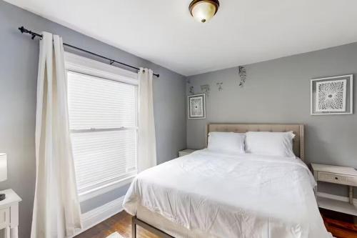 Champlain Gem - 4 BR House in Rochester, USA