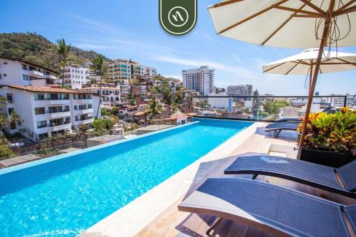 Centric 2BR Condo in Romantic Zone - Rooftop Pool in Puerto Vallarta, Mexico