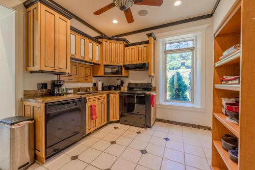 Charming Renovated Capitol Hill House - SLC Charming Renovated Capitol Hill House - SLC