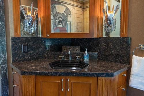 Charming Renovated Capitol Hill House - SLC Charming Renovated Capitol Hill House - SLC