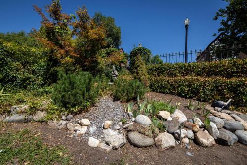 Charming Renovated Capitol Hill House - SLC Charming Renovated Capitol Hill House - SLC