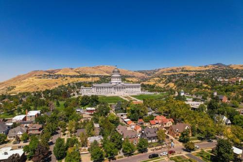Charming Renovated Capitol Hill House - SLC Charming Renovated Capitol Hill House - SLC