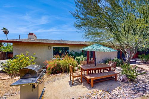 East Bellamy Escape Permit# 3804 in Palm Springs, USA