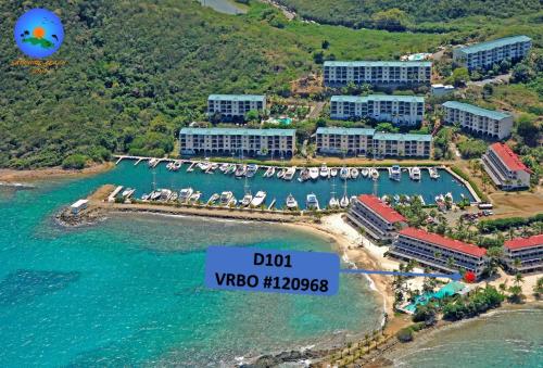 Luxurious Beachfront Condo!!! Paradise at your toes in Red Hook