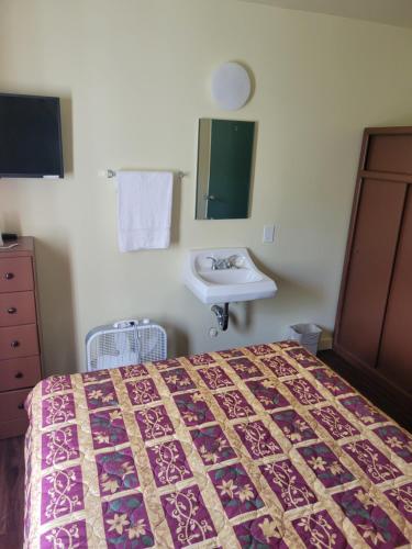 Randolph Hotel in East Los Angeles