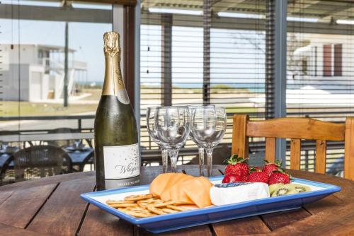 Facilities, Beach Break - Family Accommodation with Ocean Views in Lancelin