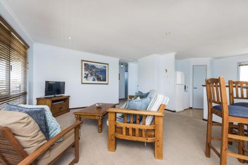 Facilities, Beach Break - Family Accommodation with Ocean Views in Lancelin