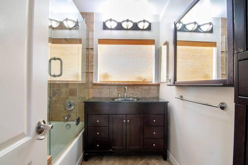 3-Bedroom Sherman Oaks House Near Universal Studios, Los Angeles (fotografie 8)
