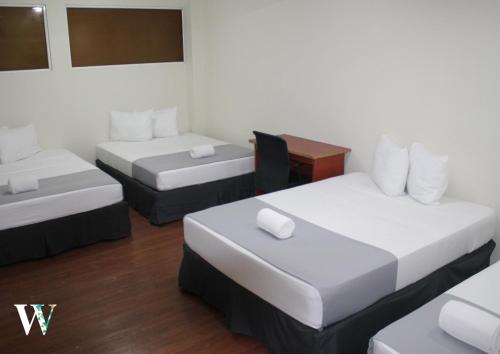 Hotel Windsor Plaza - Photo 1