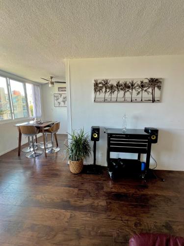 Private Room - Cozy Stay Exclusive Walk of Fame Star Experience in Los Angeles, USA