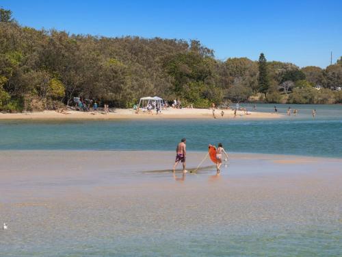 Salty Pause at Bondi House - with Spa and Pet Friendly!