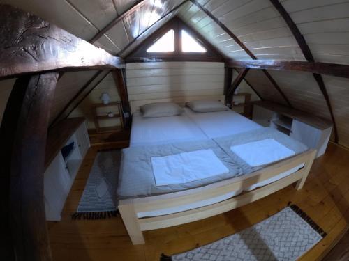 1 double bed, 1 sofa bed