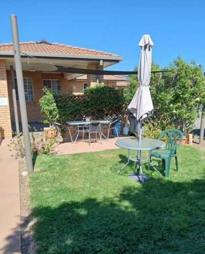 Létesítmények, Aaron Inn Motel in Narrabri