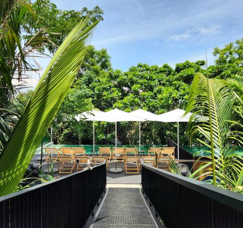 สระว่ายน้ำ, ฮิดเดนวูดส์ (Hiddenwoods) near โรงพยาบาลทหารเรือกรุงเทพ