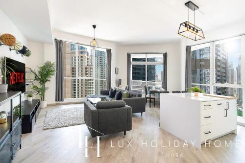 LUX The Dubai Marina View Suite, Dubaj