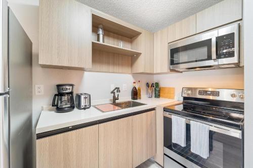 Interurban Suites Hotel - Tap to explore photos