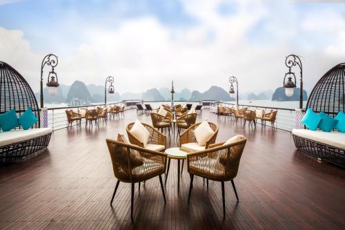 Restaurant, Ambassador Cruise Halong Bay near Nhà thi đấu Đa Năng Núi Béo