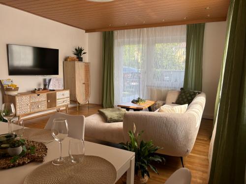 Wohnung See- und Bergnähe (Wohnung See- und Bergnahe) in กมุนเดน