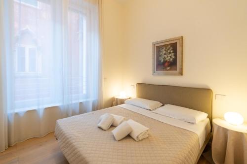 2 bedrooms, 3 beds