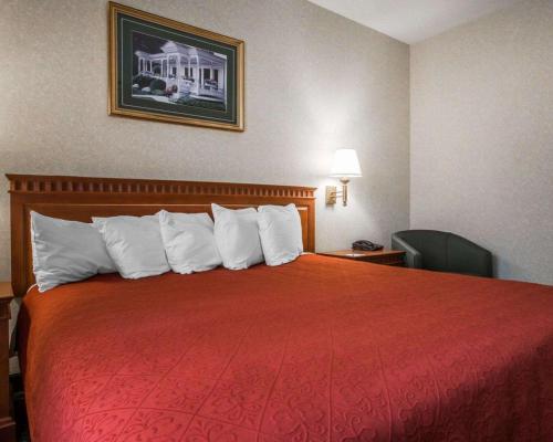 Econo Lodge Glens Falls - Lake George in Glens Falls, USA