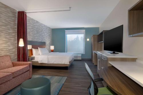 1 king bed, 1 sofa bed