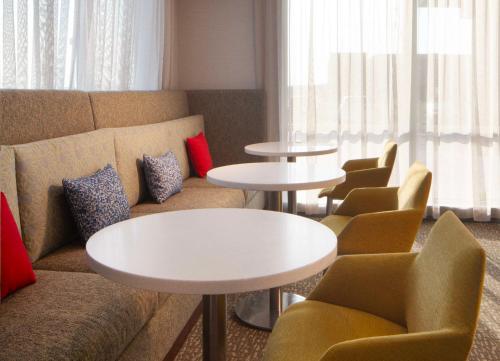 Hampton Inn Ogallala - image 14
