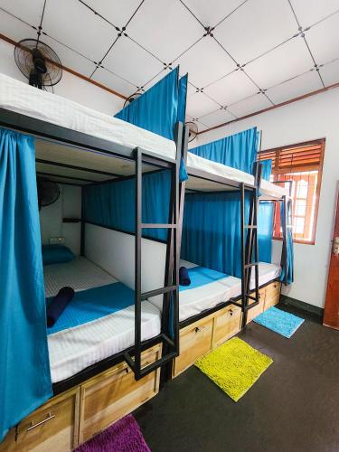 Evoke Hostels, Hiriketiya beach, Dikwella (foto 6)