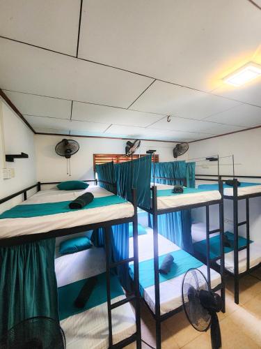 Evoke Hostels, Hiriketiya beach, Dikwella (foto 7)