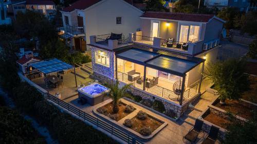 Villa Fox