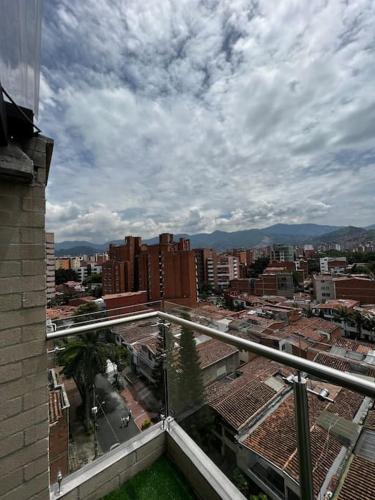 Apartamento 2BR Parqueadero y Piscina 502, Medellín (Foto 8)