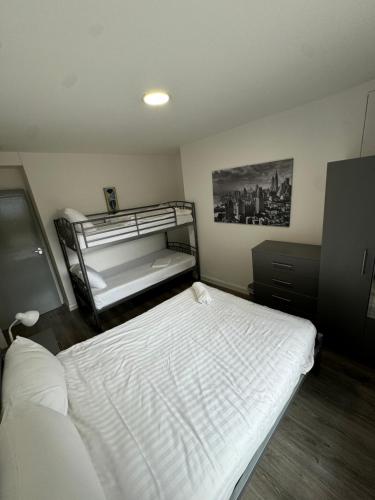Westgate Apartments 4