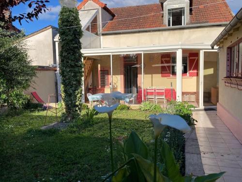 Maison de ville proche du centre historique - Location saisonnière - Bourges