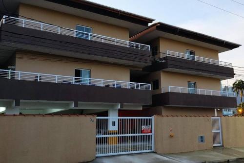 Priscila - Apartamento em Maranduba Ubatuba – khách sạn tại Praia da Maranduba