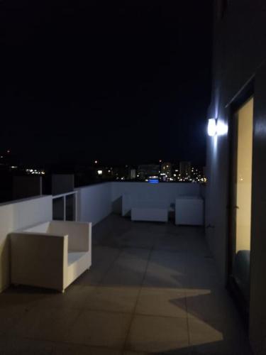 Living The Dream Penthouse - Tap to explore photos