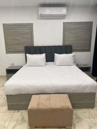 Habu Pyramids View Hotel - main image