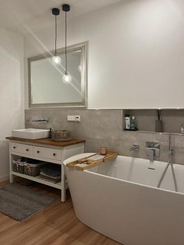 Private Apartment & rooms near fairground Hannover 4