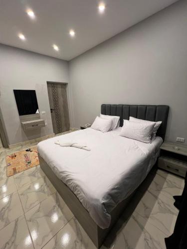 Habu Pyramids View Hotel