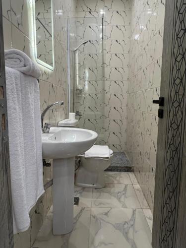 Habu Pyramids View Hotel - image 12