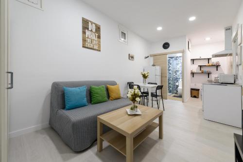 Piso nuevo lavapies, wifi, smart tv 3
