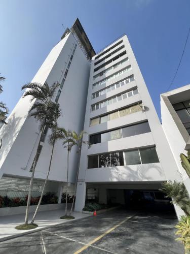 Wonderful apartment Miraflores Kennedy 603A
