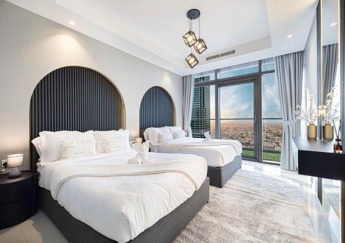 5 Star High Rise Luxury Apartment, Infinity Pool With Stunning Burj View - Brand New Apartment, Дубай (фото 4)