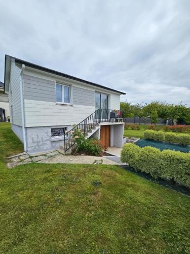 外部景觀, Charmante maison proche Etretat Chez Fleurette in 勒蒂勒爾