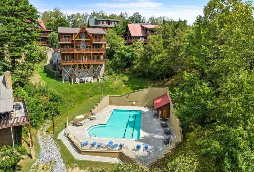 In & Out Pool, Near Dollywood, Game Room, Luxury, Pigeon Forge